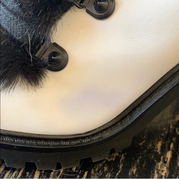 Guess Faux Fur Booties white black boots - Picture 6 of 7